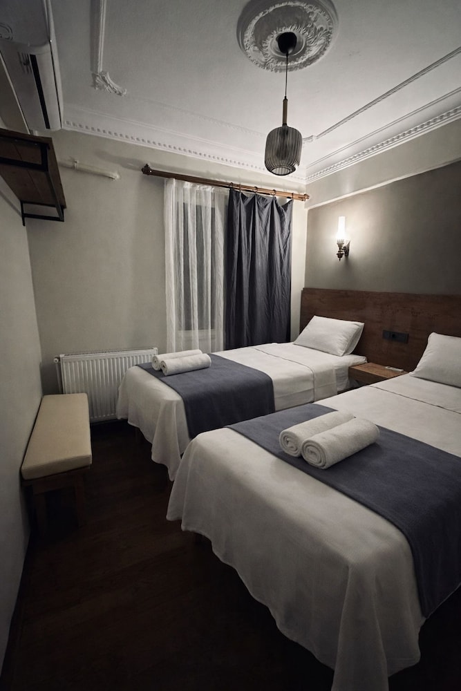 Bella Hotel 22/50