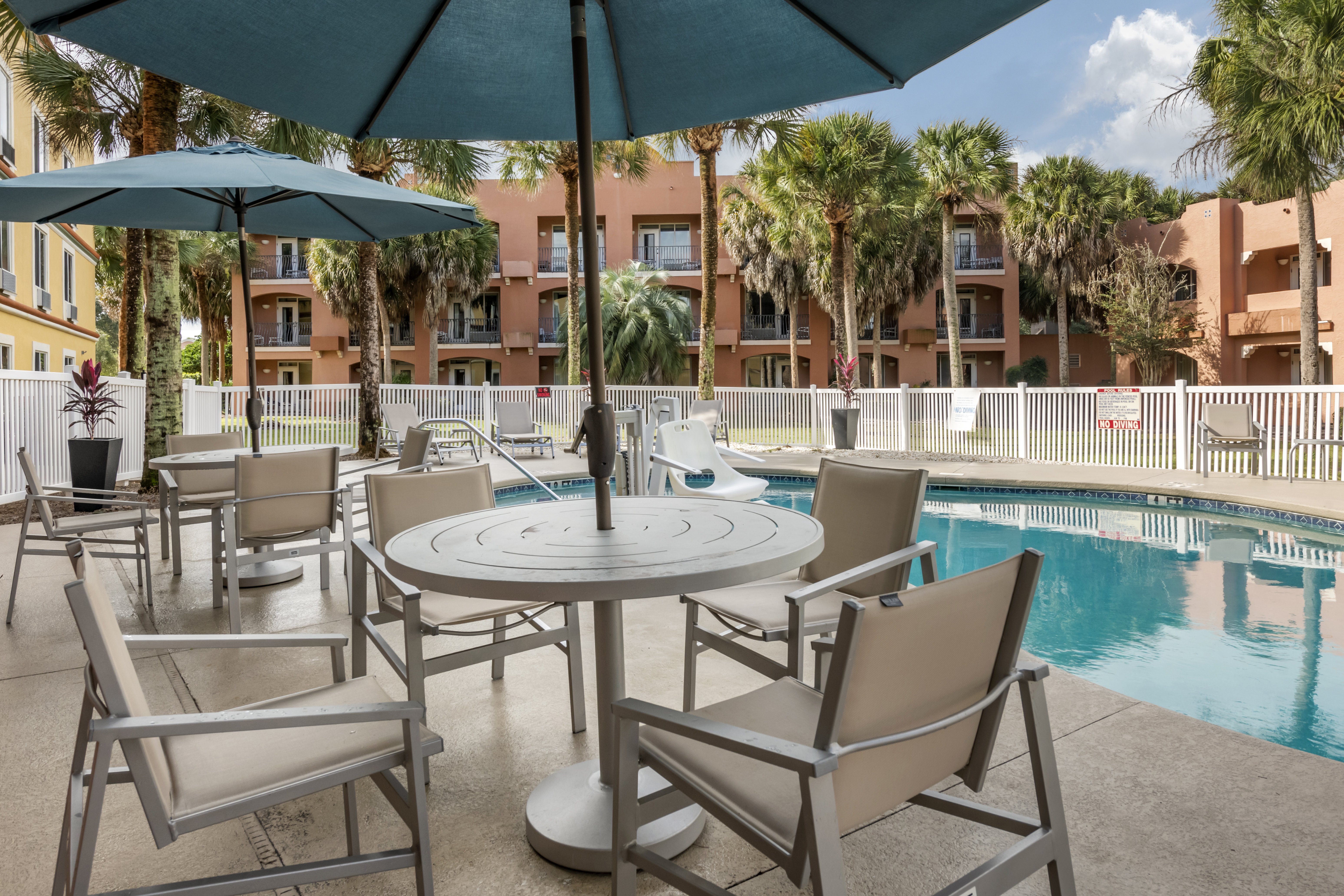 Holiday Inn Express Hotel Suites the Villages 52/73