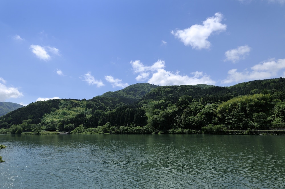 River Retreat Garaku 42/46
