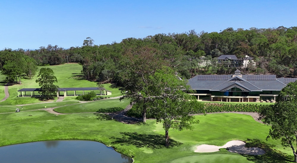 RIVERSIDE OAKS GOLF RESORT 30/33
