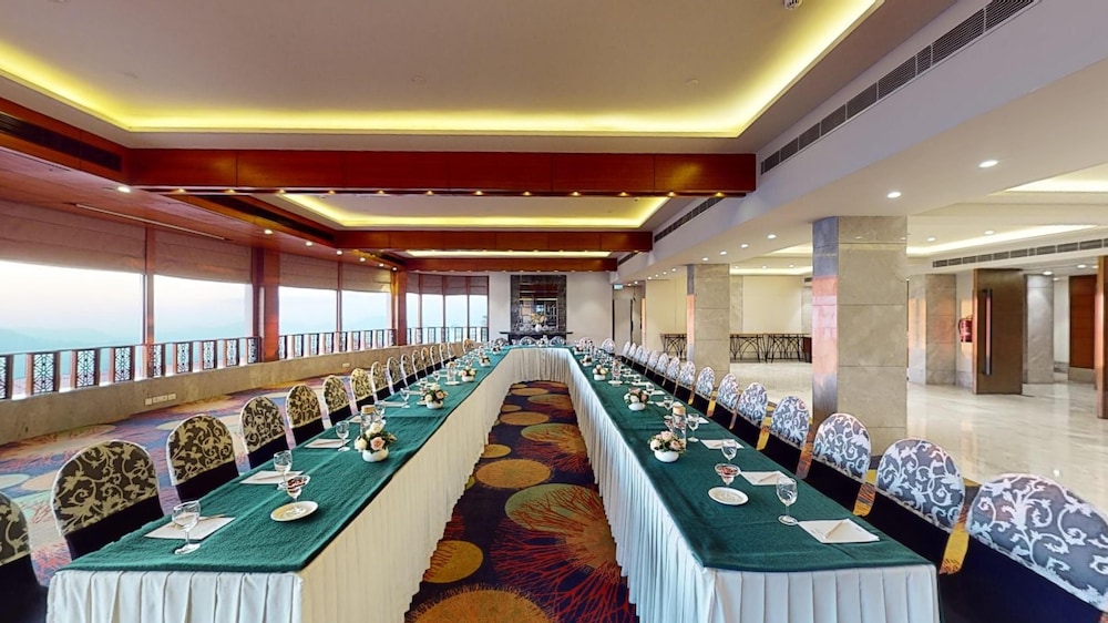 Radisson Hotel Jass Shimla 24/50