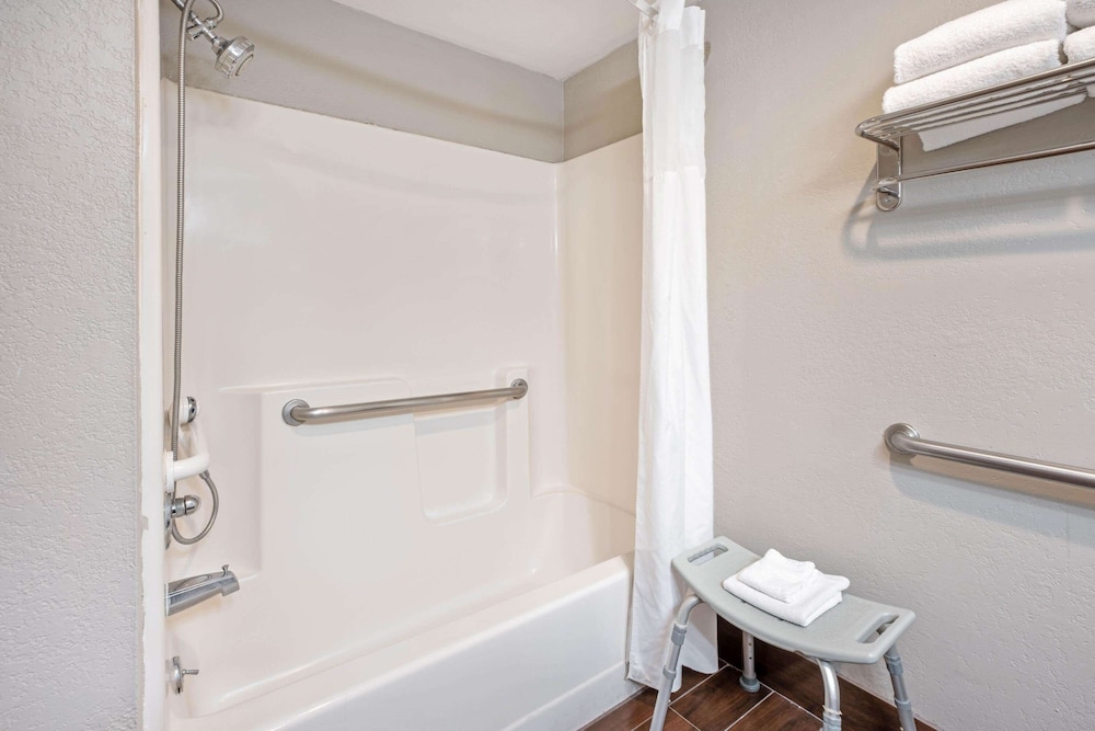 La Quinta Inn By Wyndham Caldwell 10/49