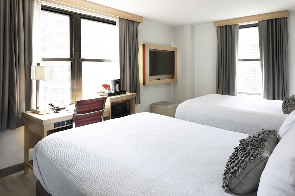 The St. Clair Hotel - Magnificent Mile 20/61