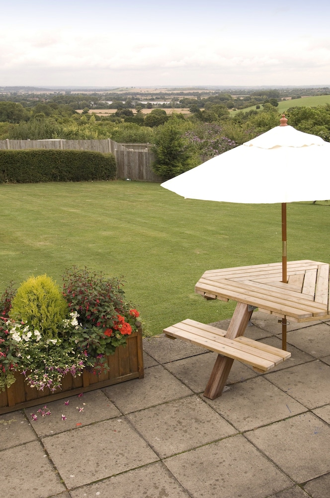 Premier Inn Tring 65/70