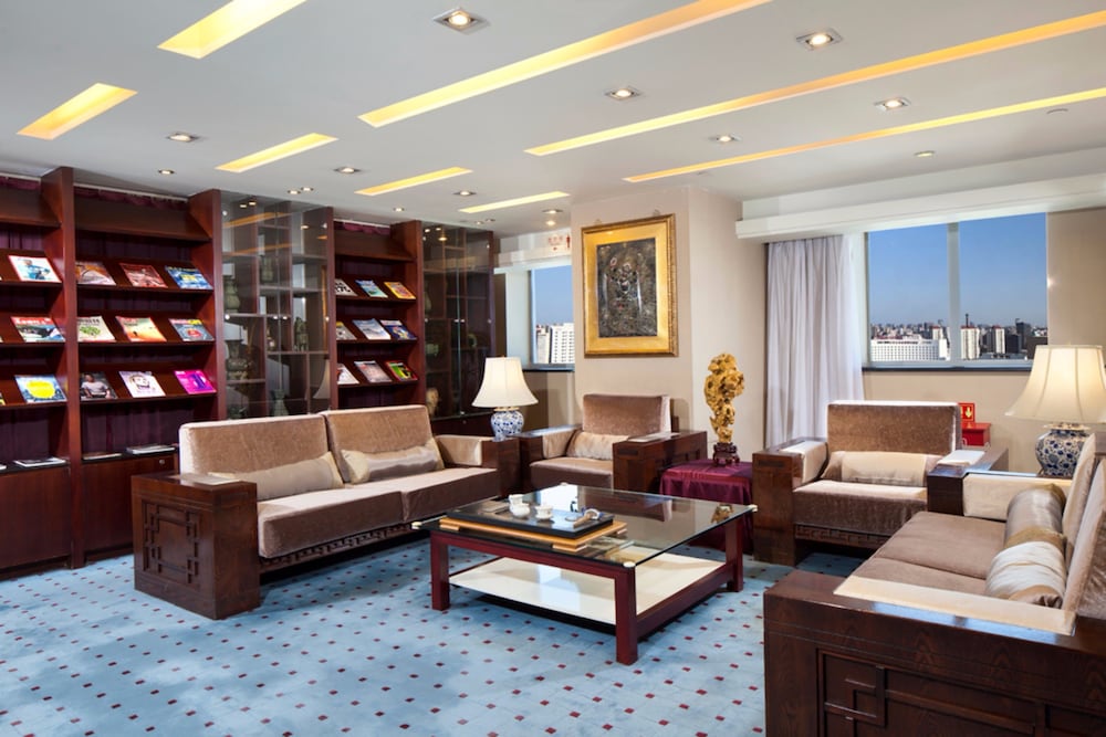 GRAND SKYLIGHT CATIC HOTEL 30/50