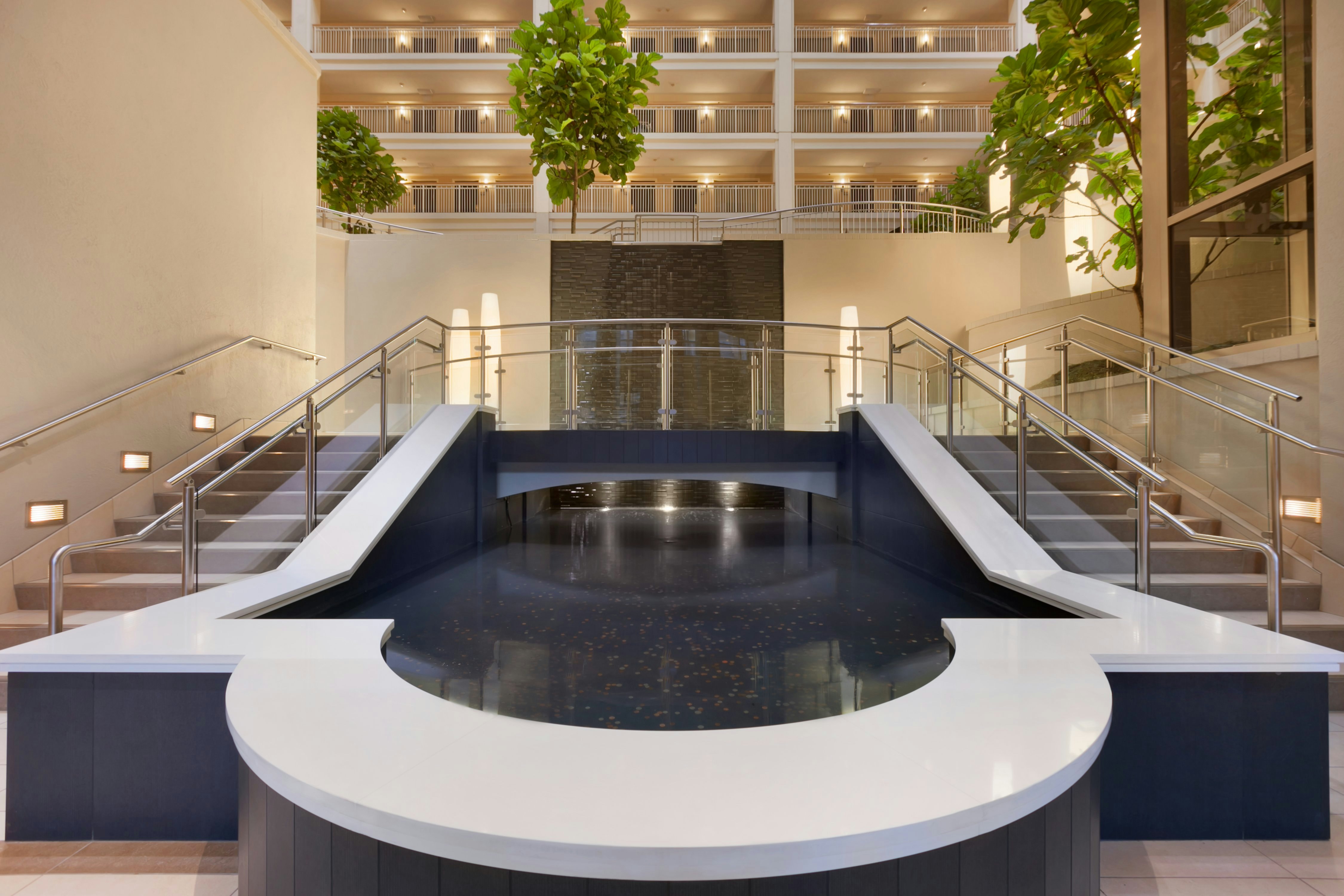 Embassy Suites by Hilton Chicago Downtown River North 32/78