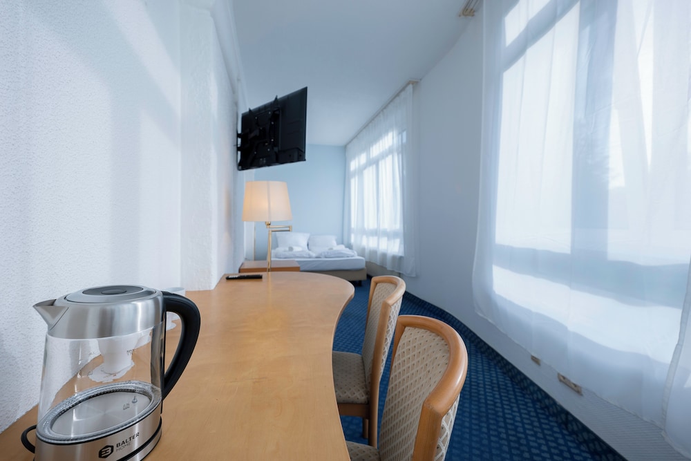 HOTEL VIKTORIA NEUSS 66/68