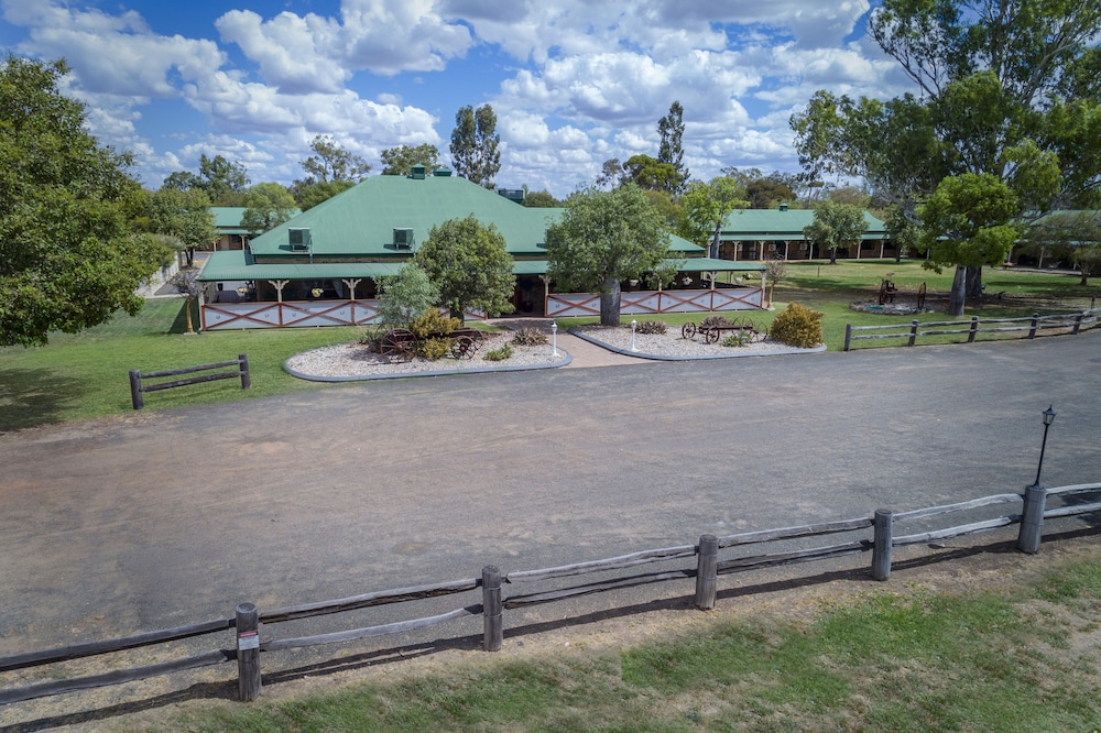 Overlander Homestead Motel 10/31