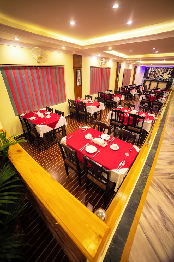 restaurant cafeteria