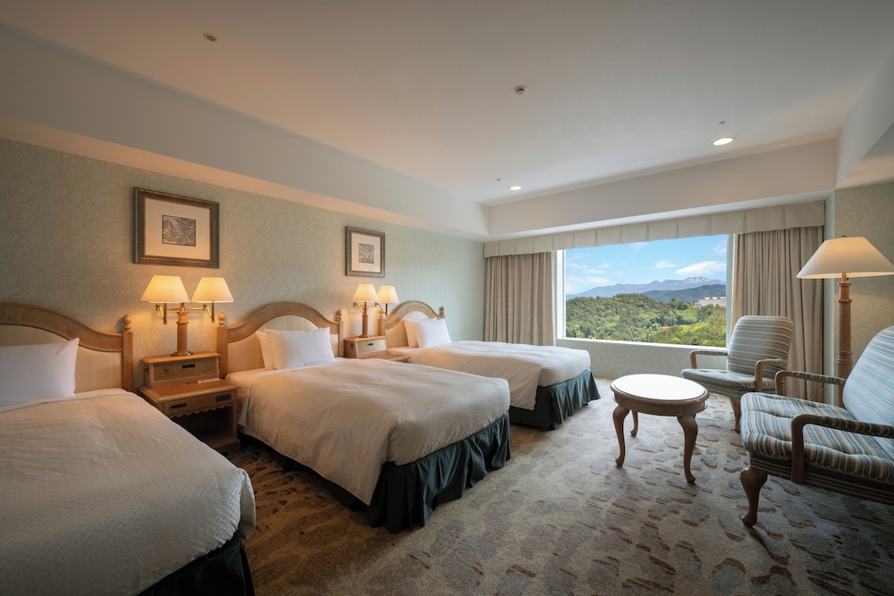 ROOM, TRIPLE