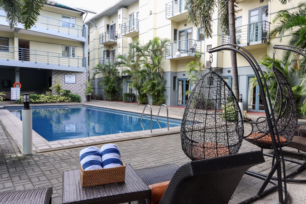 Laguna Technopark Hotel 44/49