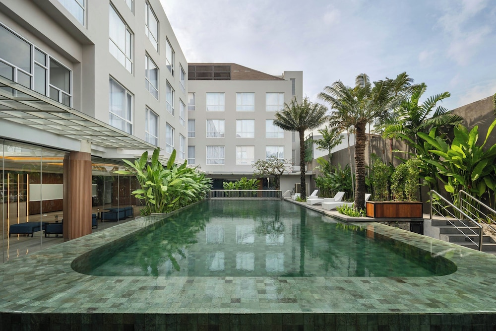 Fairfield by Marriott Bali Kuta Ngurah Rai 35/37