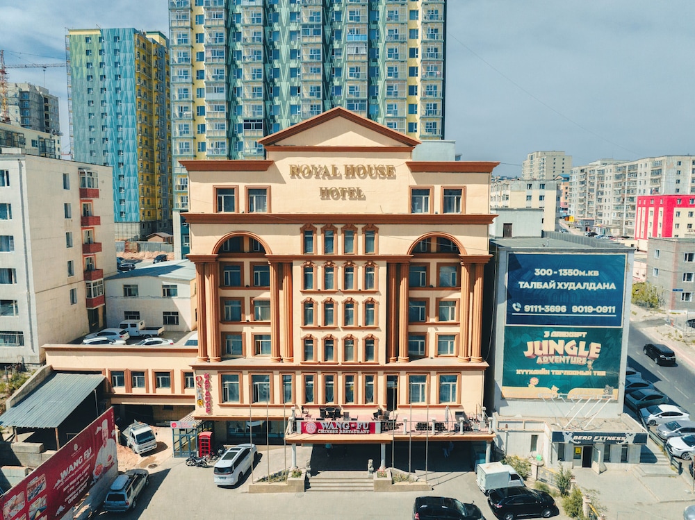 Royal House Hotel 2 2/49