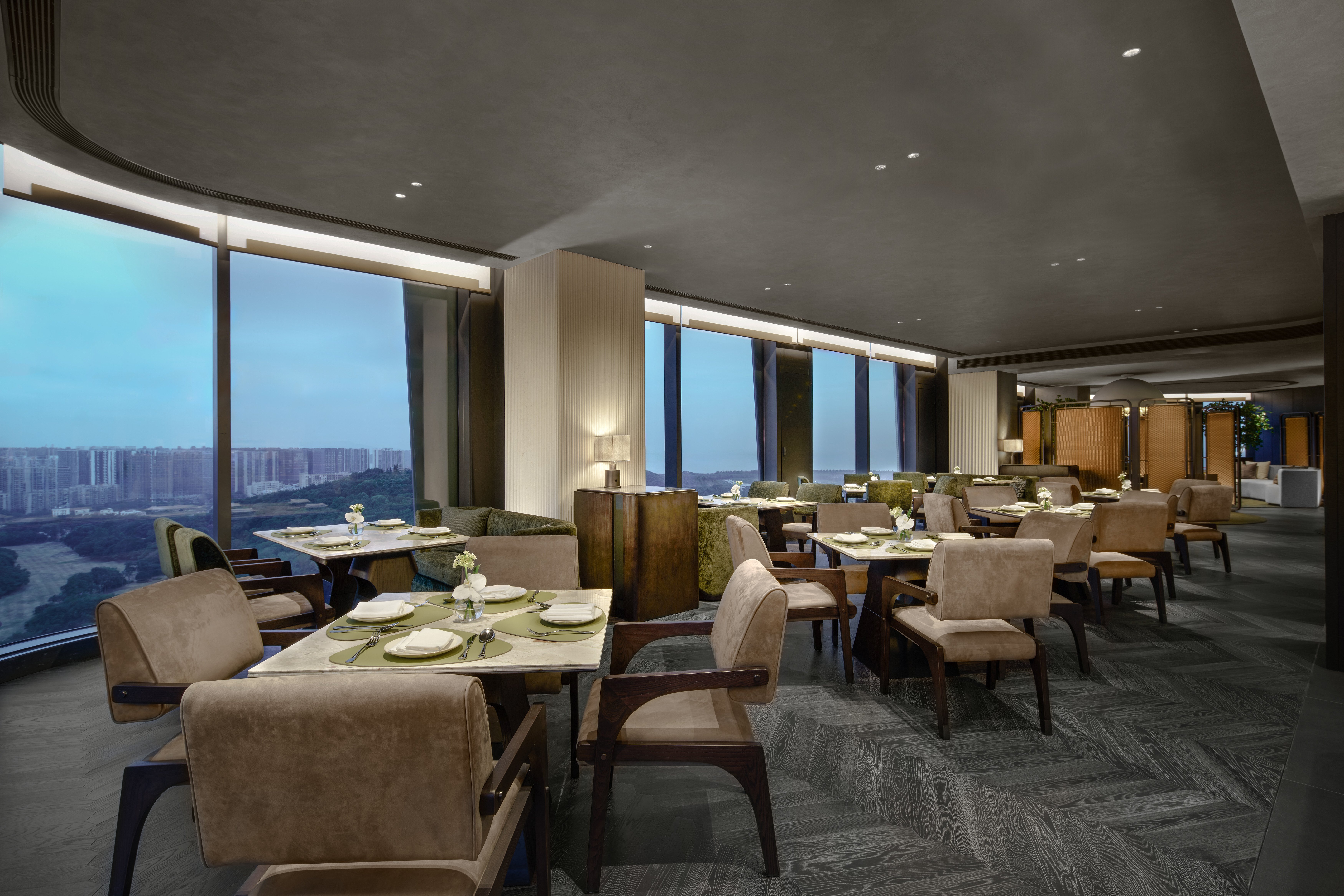 HUALUXE Shenzhen Bao'an by IHG 24/50