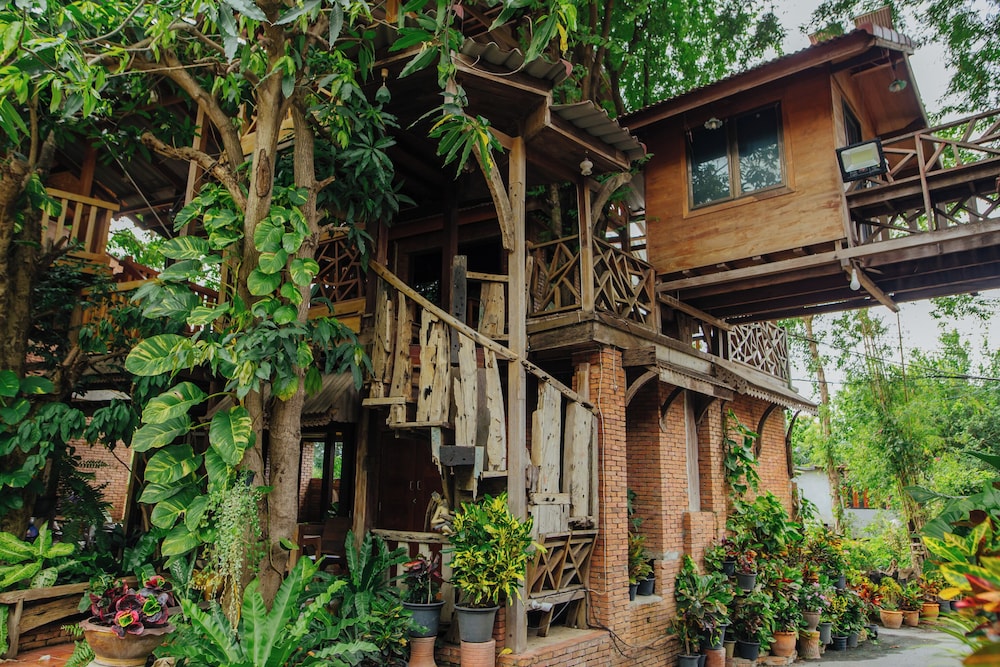 Klong Suan Plu Resort 4/50