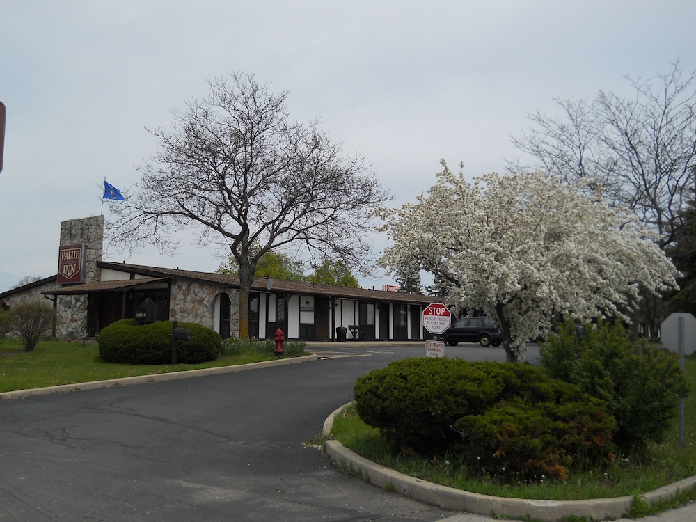 Value Inn Milwaukee South 4/47