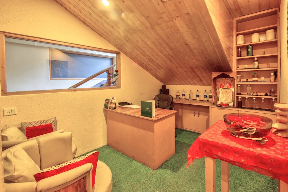 Snow Flakes Resort 29/50