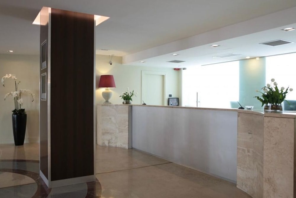 Hotel Roma Tor Vergata 7/60
