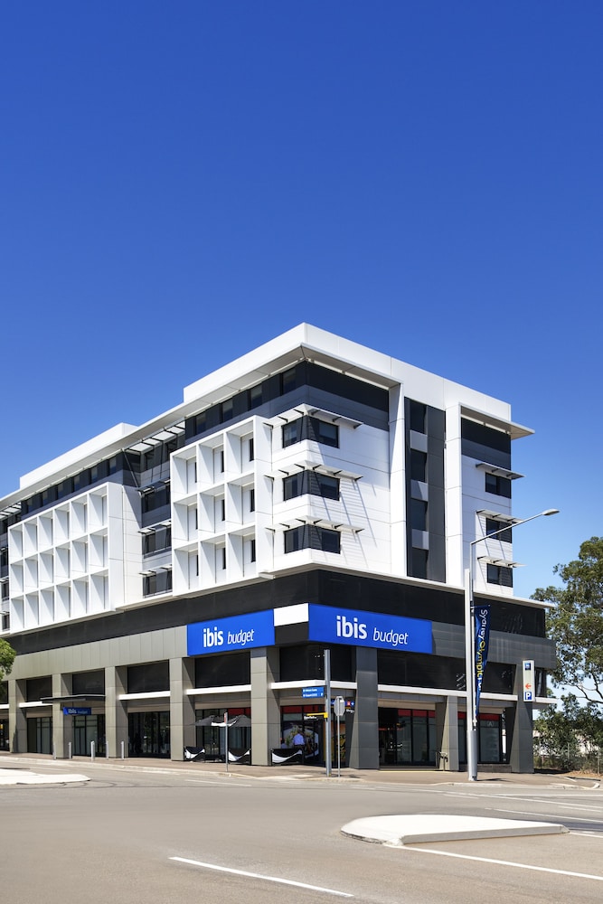 Ibis Budget Sydney Olympic Park 4/70