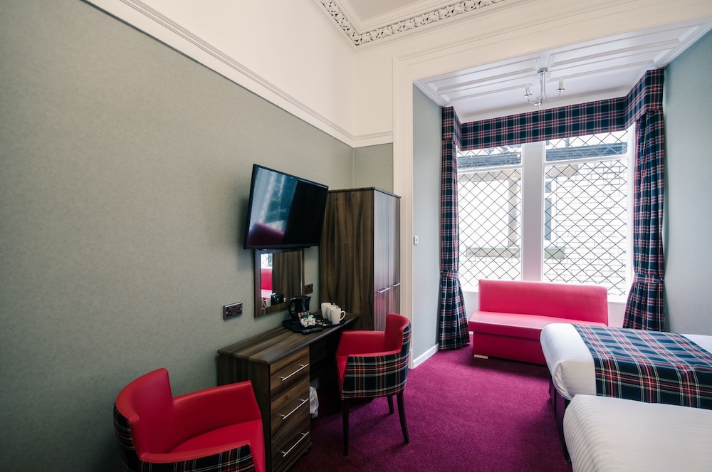 Royal West End Hotel 50/69
