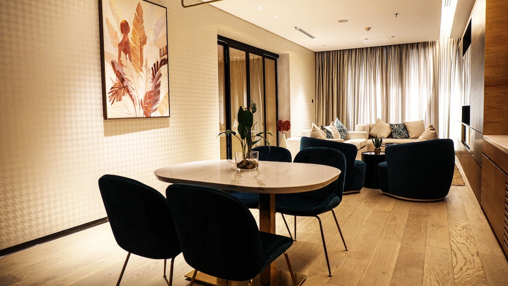 The House Hotel AL Khiran 22/33