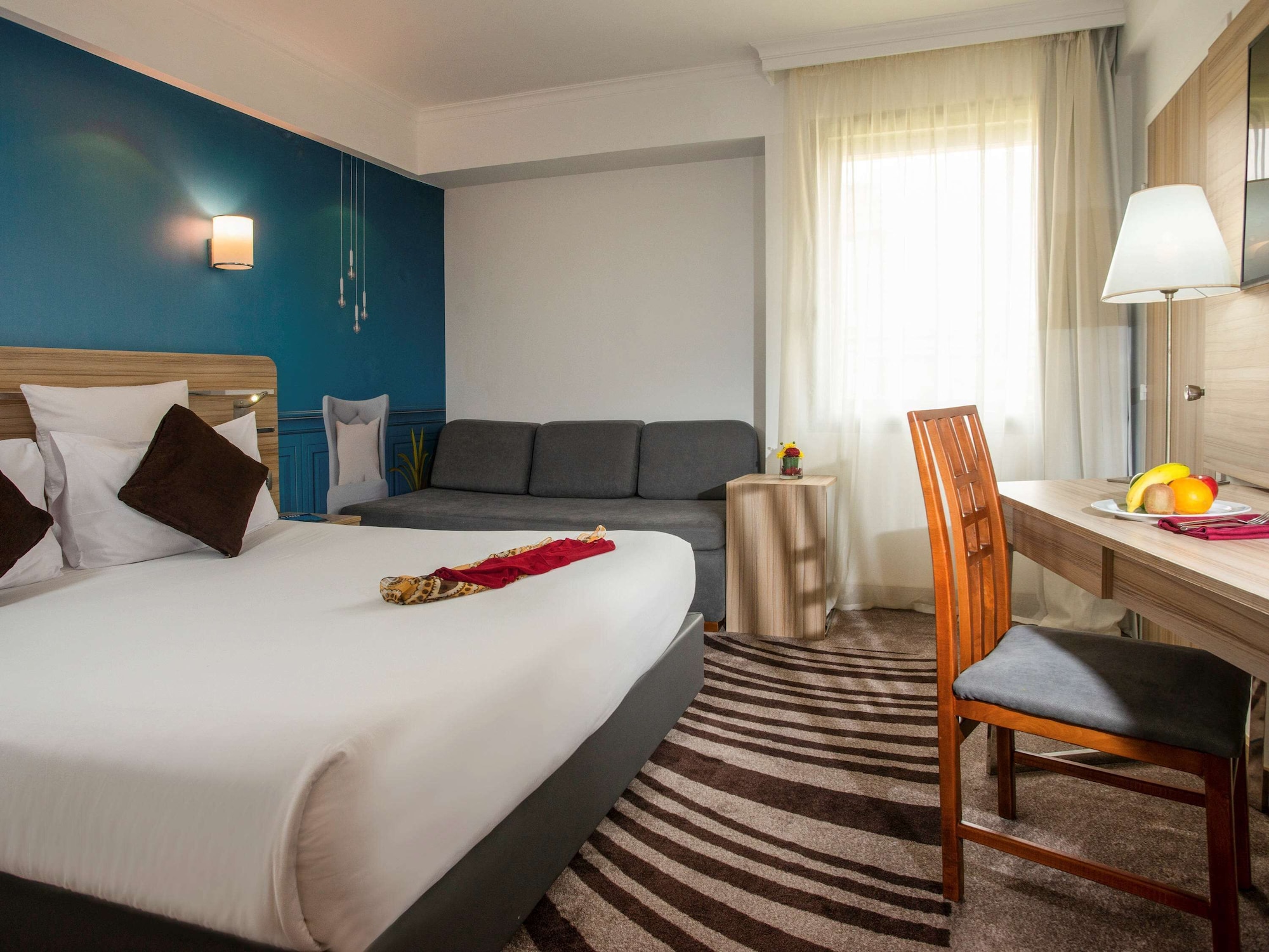 STANDARD, DOUBLE BED, SOFA
