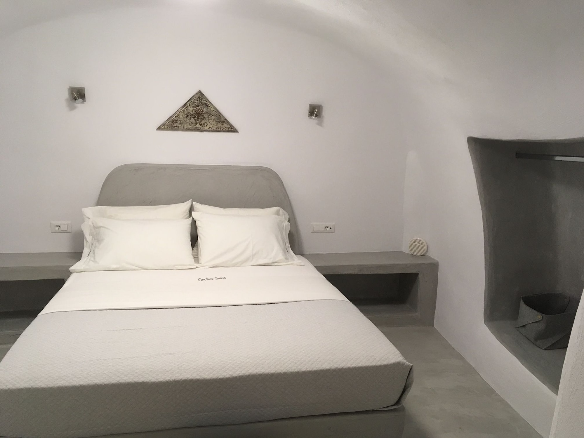 SUITE, VOLCANO VIEW