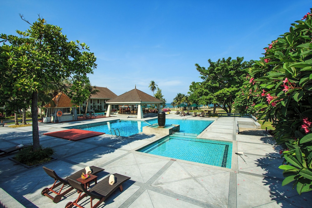 The Nouveau Chumphon Beach Resort and Golf 52/60