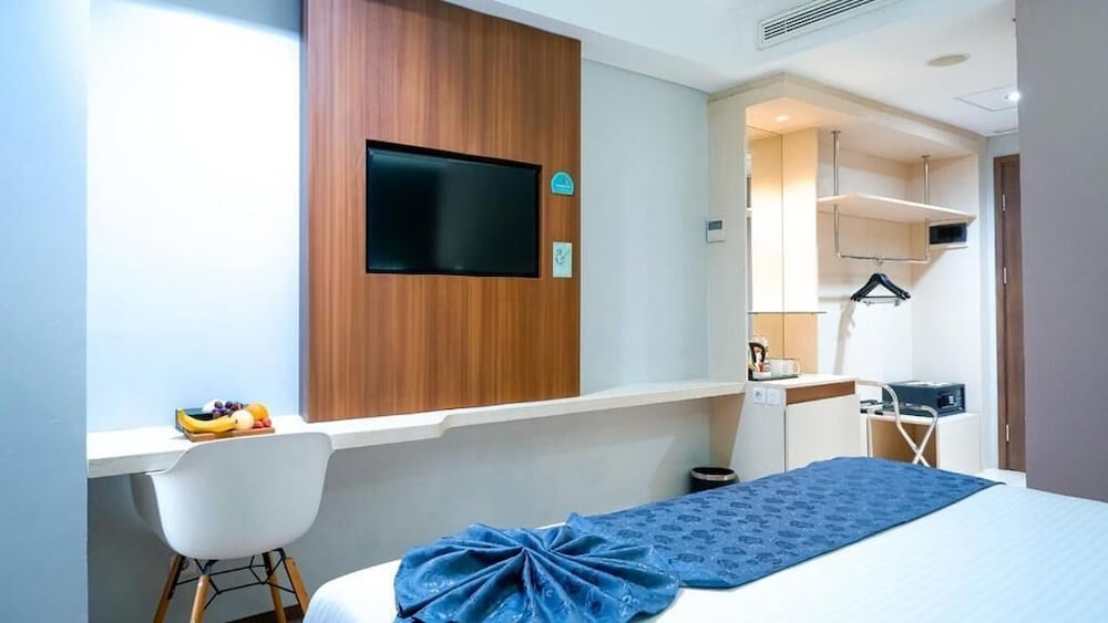 غرفة سوبيريور بسرير كينج، Ayola Sunrise Mojokerto 2/2