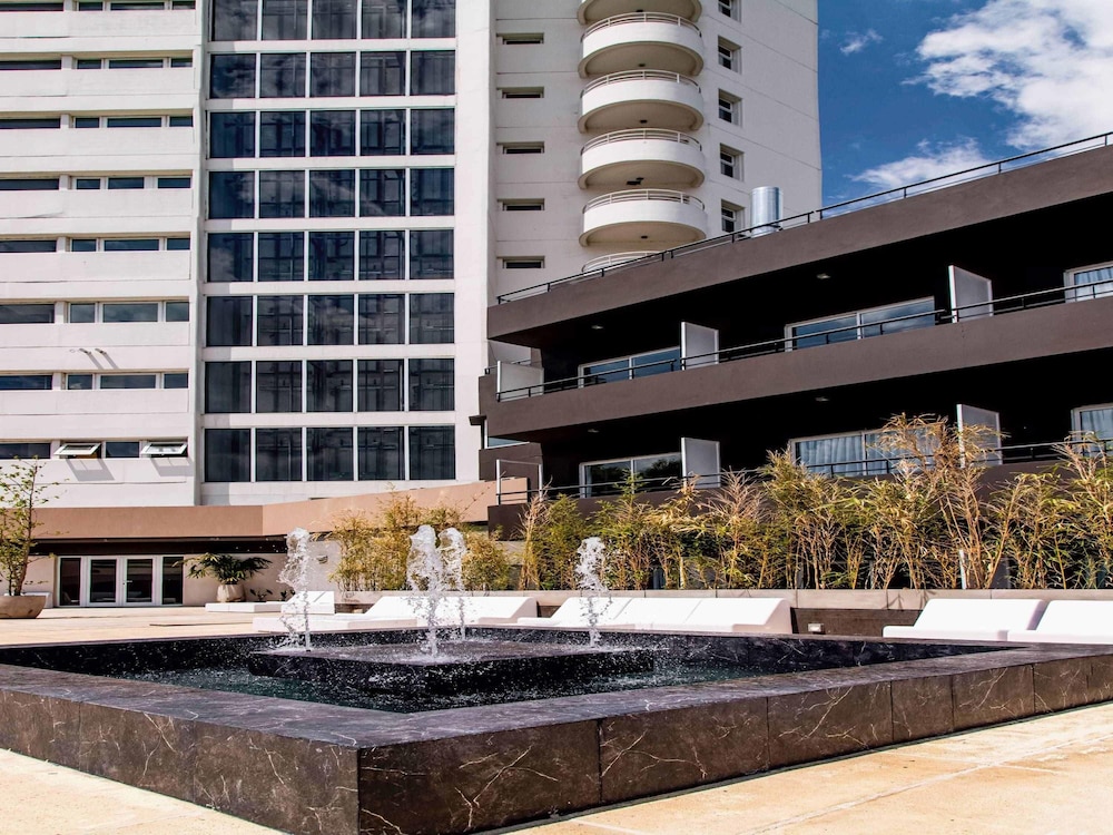 Mercure Rosario 54/58