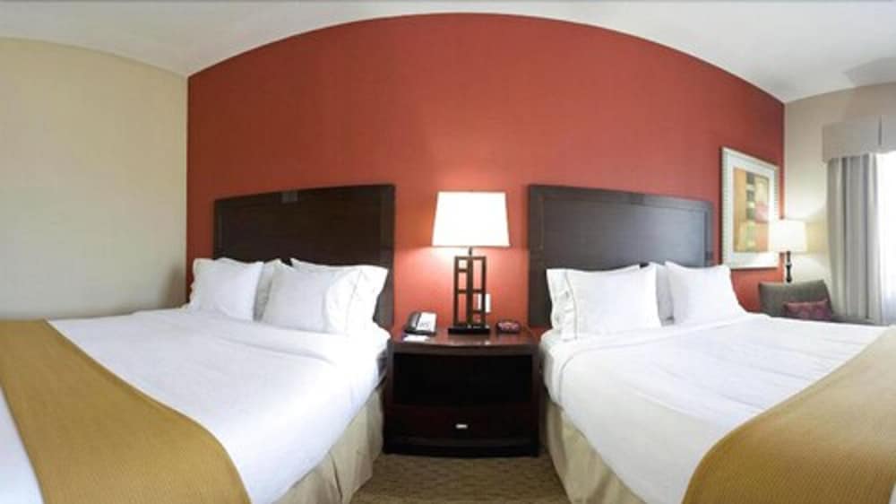 Holiday Inn Express & Suites Crestview South I-10 14/69