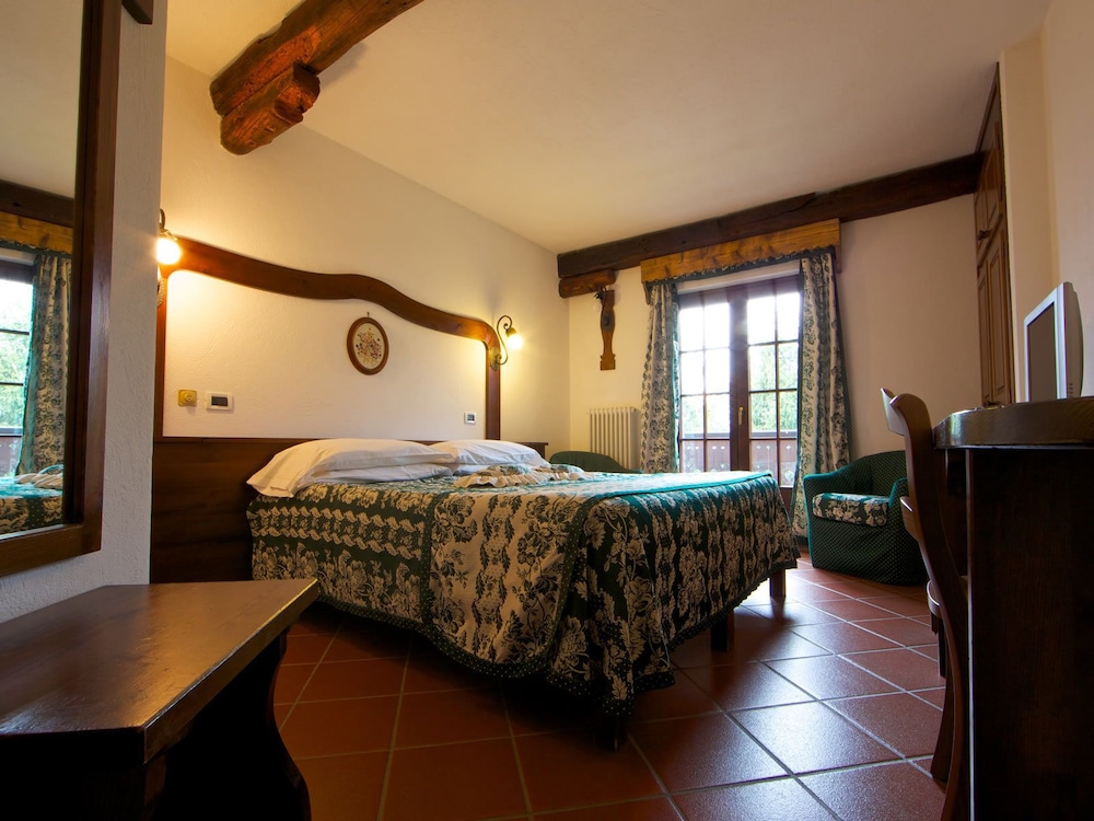 Hotel Milleluci 3/24