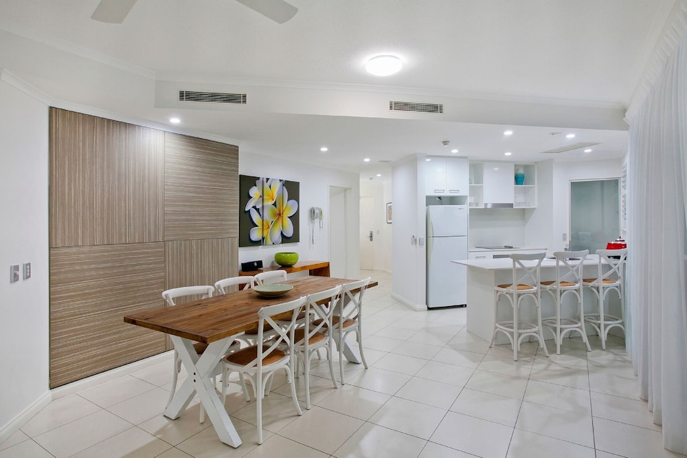 The Emerald Noosa 60/78