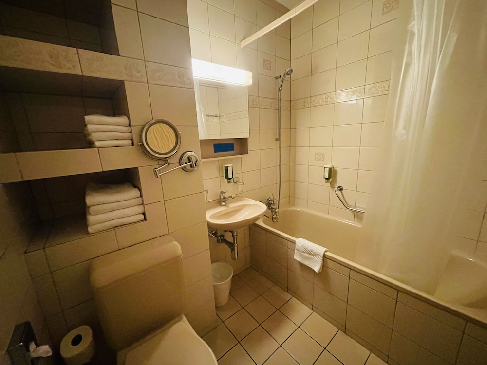 Hotel Toscana 53/55