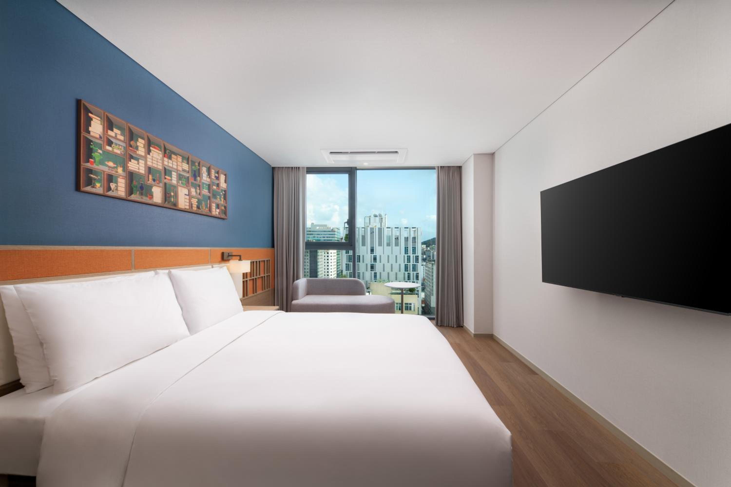 Privilege, Double Bed