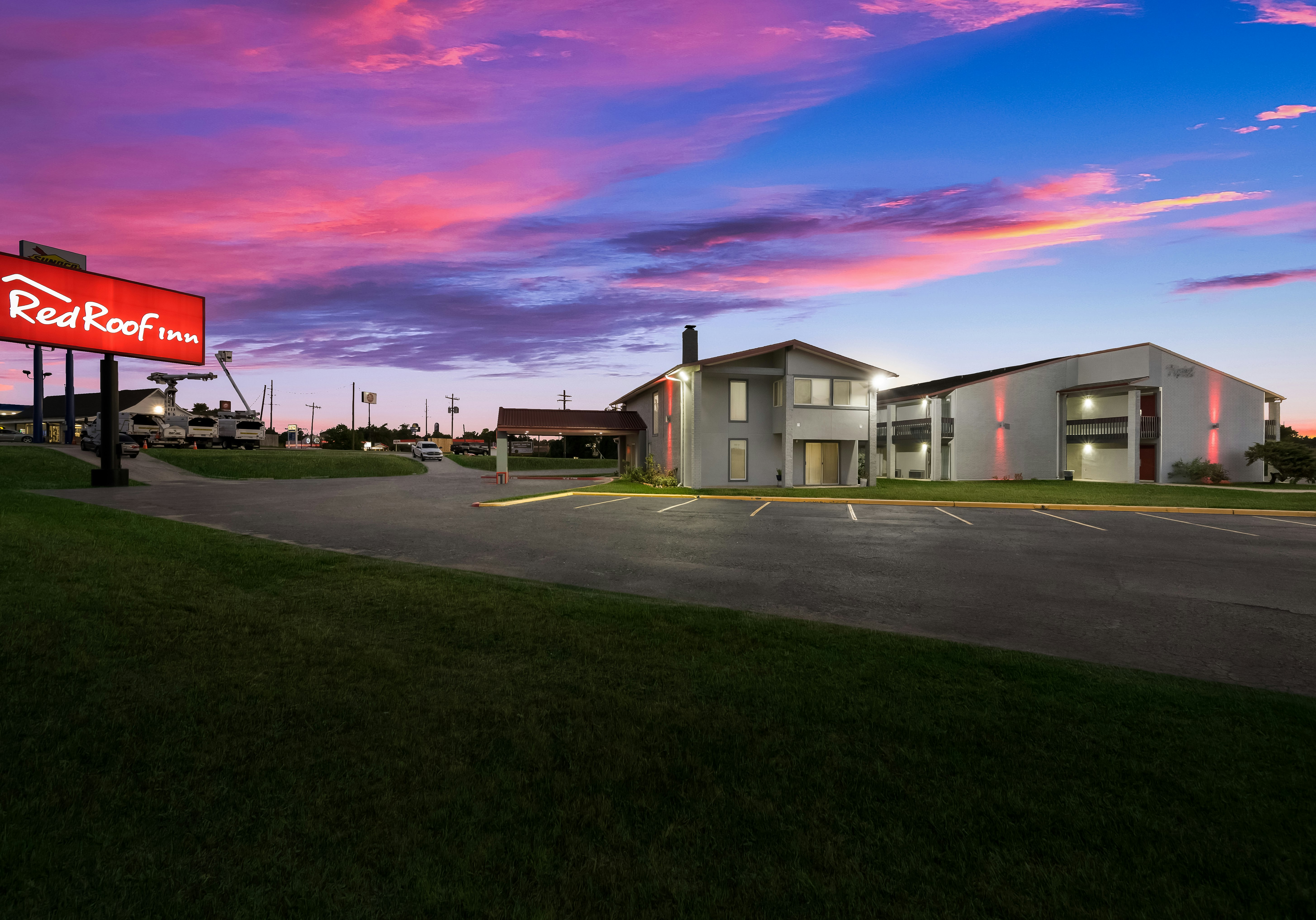 Red Roof Inn Madisonville 1/16