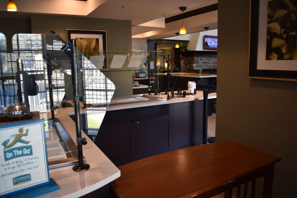 Staybridge Suites Cranbury-South Brunswick 57/75