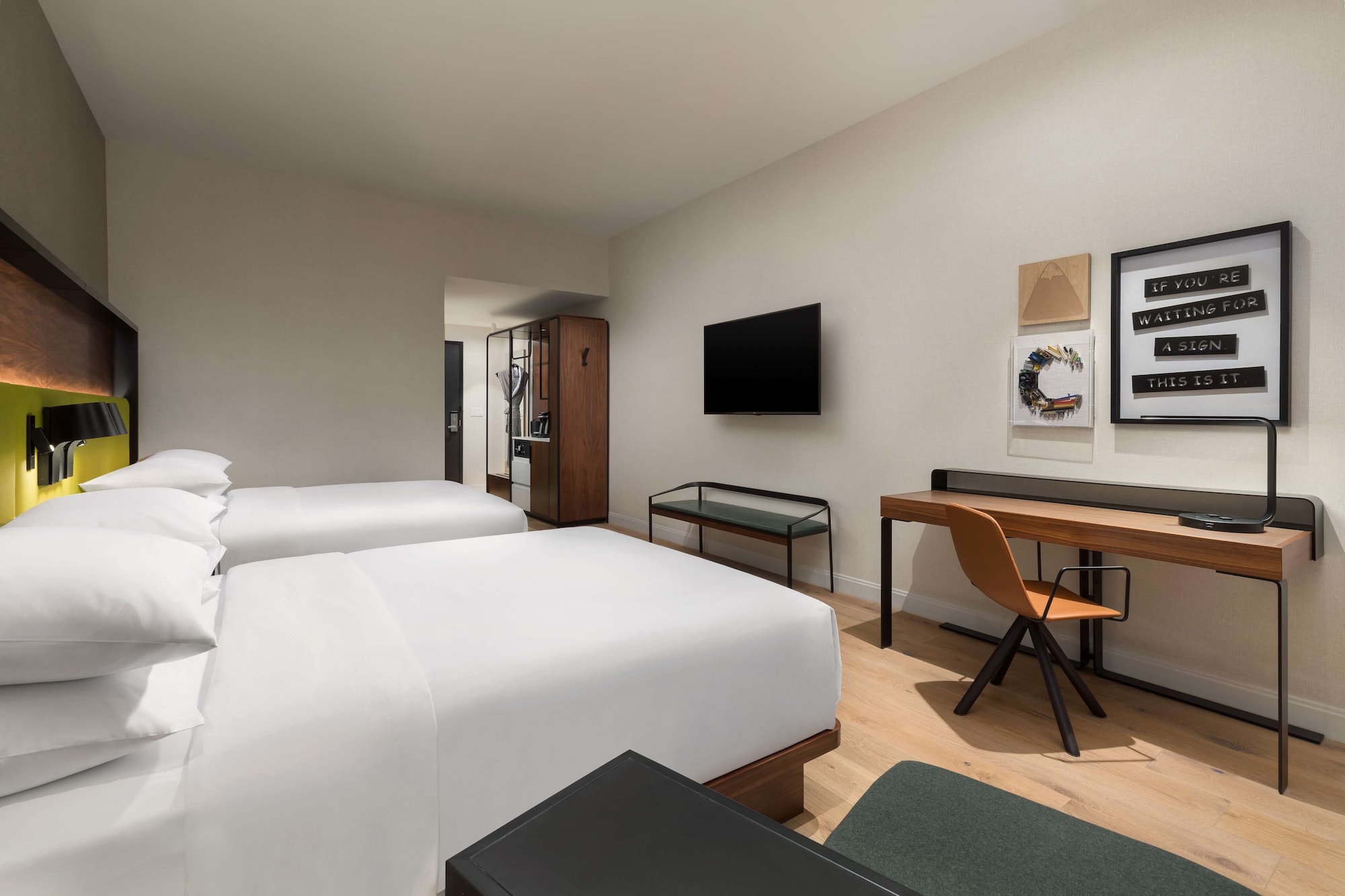 غرفة بسريرين كوين، Hyatt Centric Mountain View 3/4