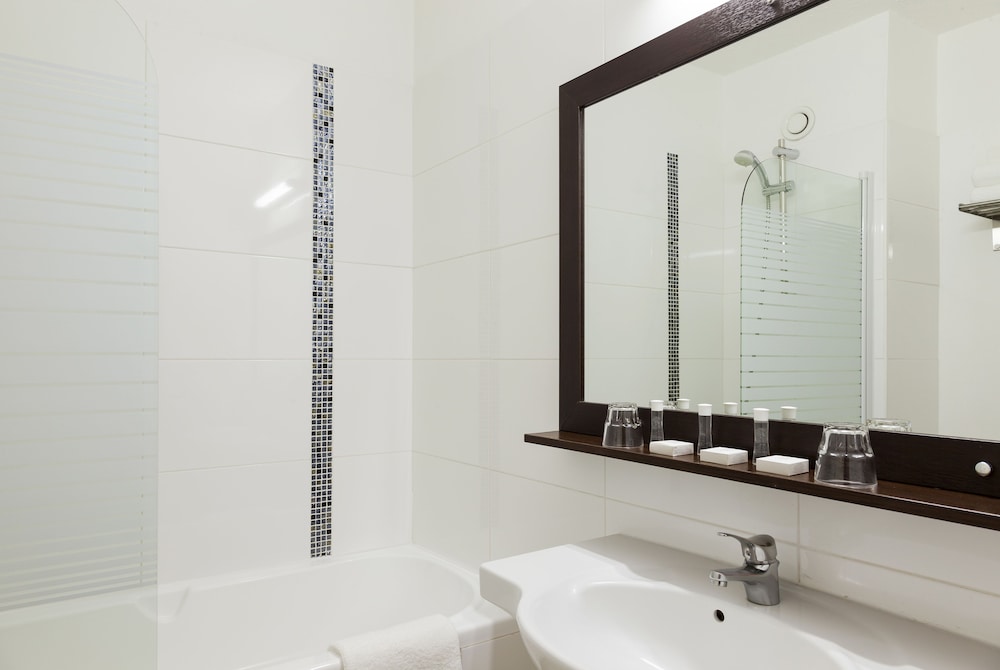 Hotel the Originals Paris Sud Orly Draveil 46/47