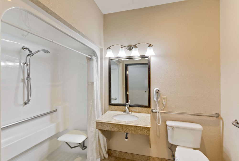 Quality Inn Cedar Park - Austin Northwest 45/50