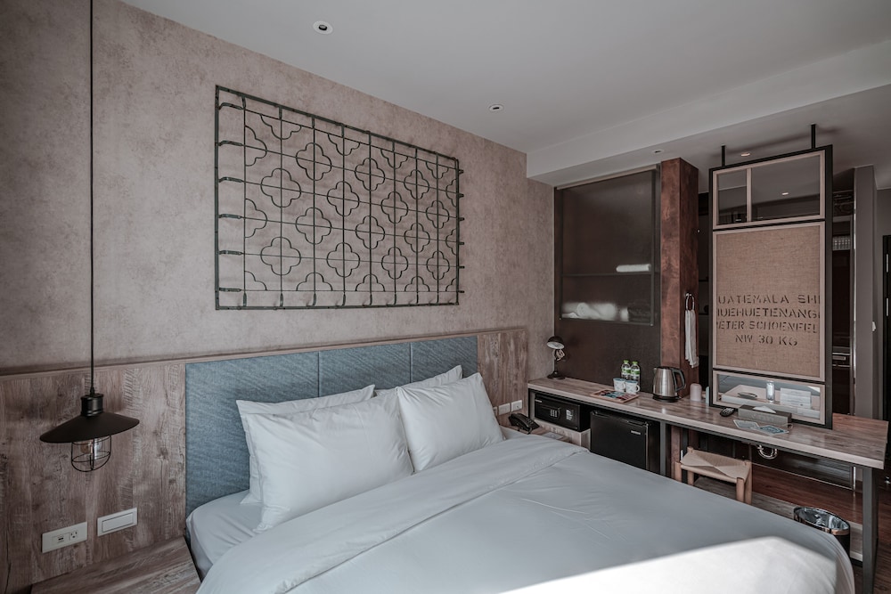 Somer Hotel 7/50