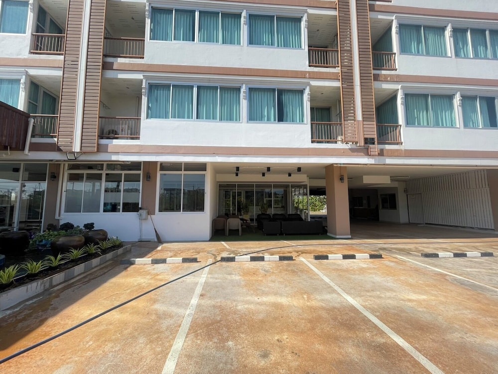 Winner Prachinburi & Serviced Apartment 43/48