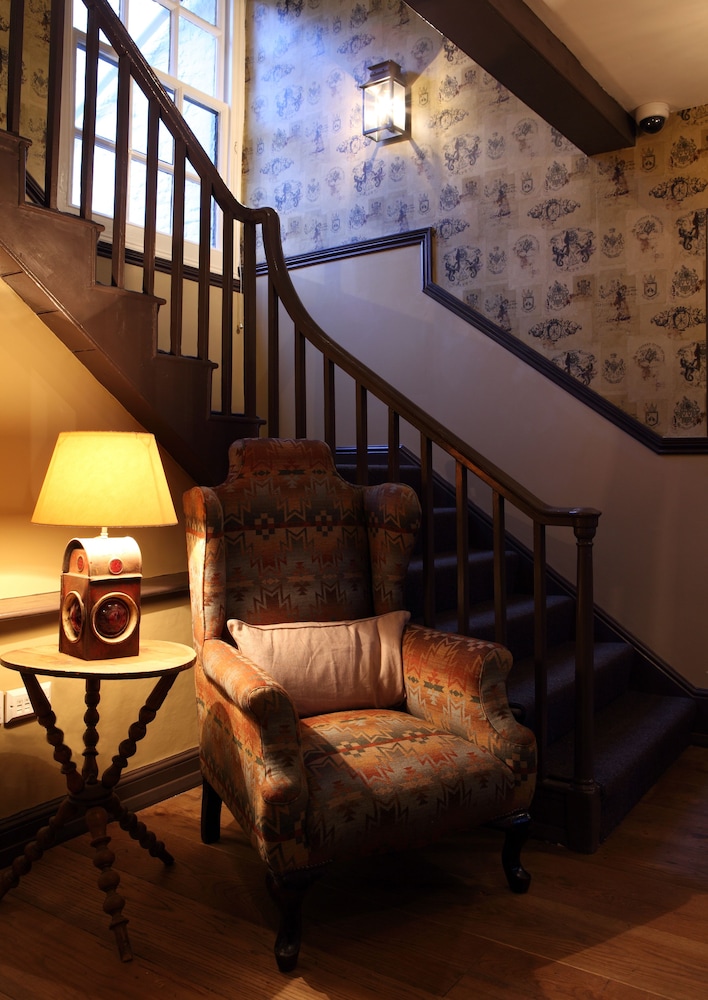 The White Hart Hotel 28/50