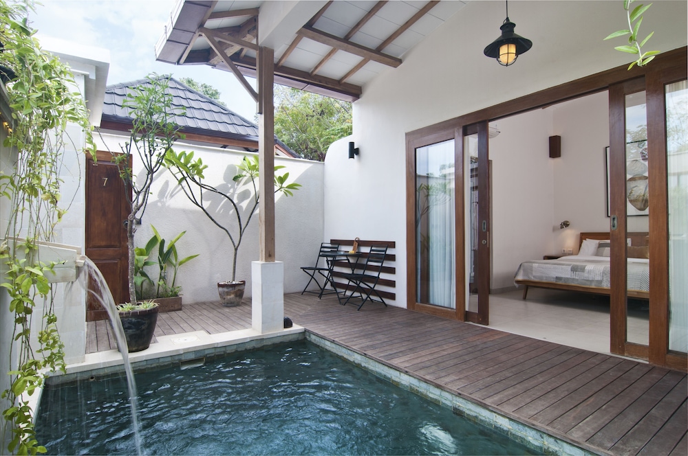 KeRensia Private Pool Villas Gili Air 22/47