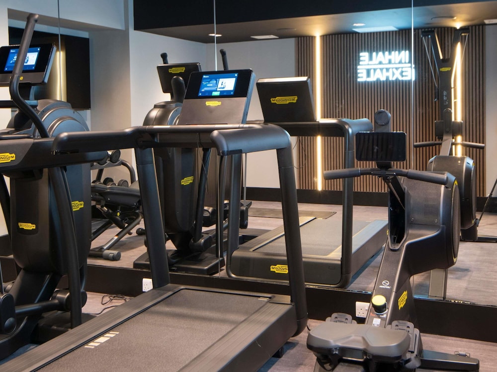 Ibis Styles London Gatwick Airport 40/64