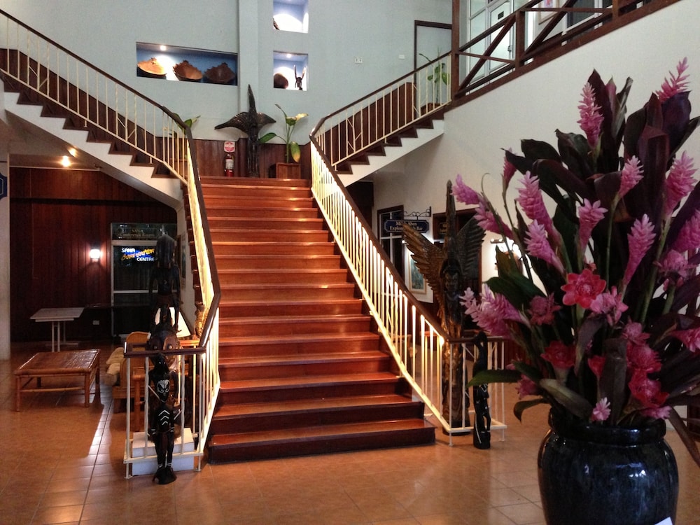 Madang Resort Hotel 22/50