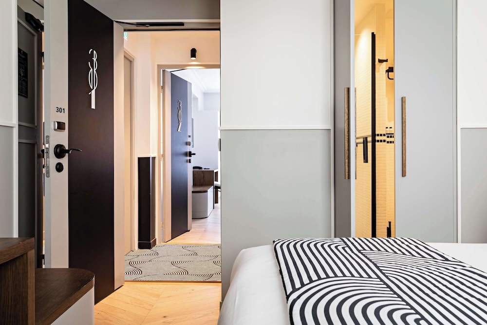 غرفة متصلة عائلية بسرير كوين وسريرين منفصلين، Best Western Premier The Blake Paris Gare Saint Lazare 2/4