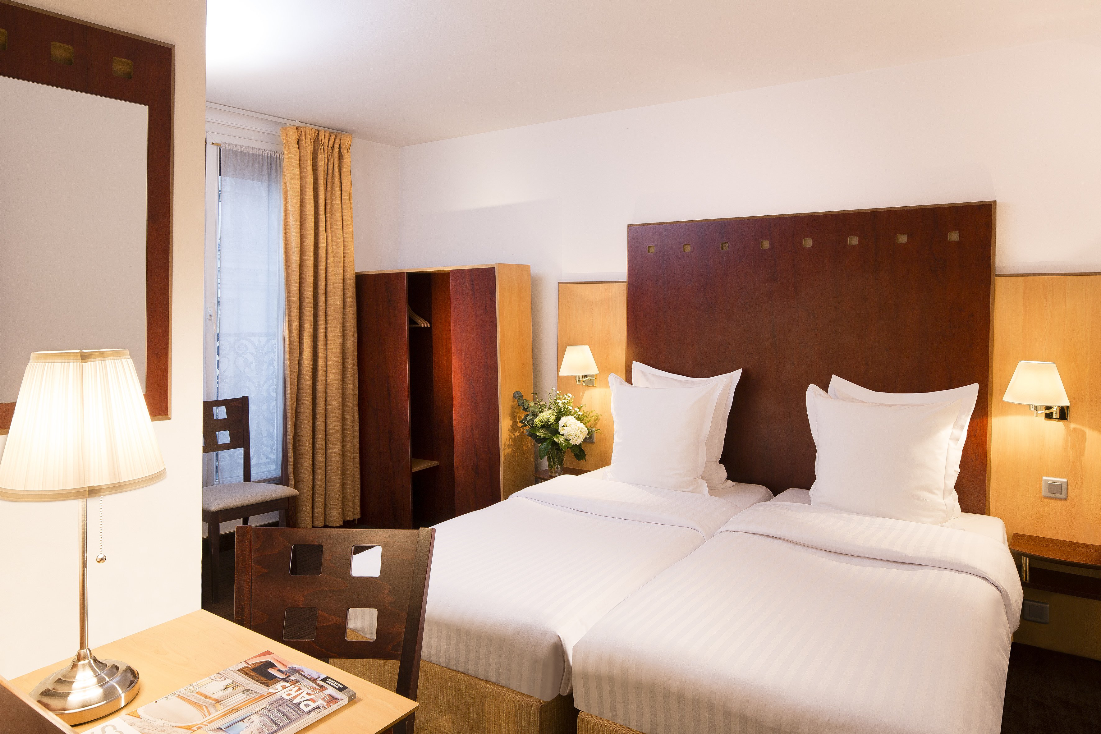 Hotel 10 Opera By Happyculture 8/33