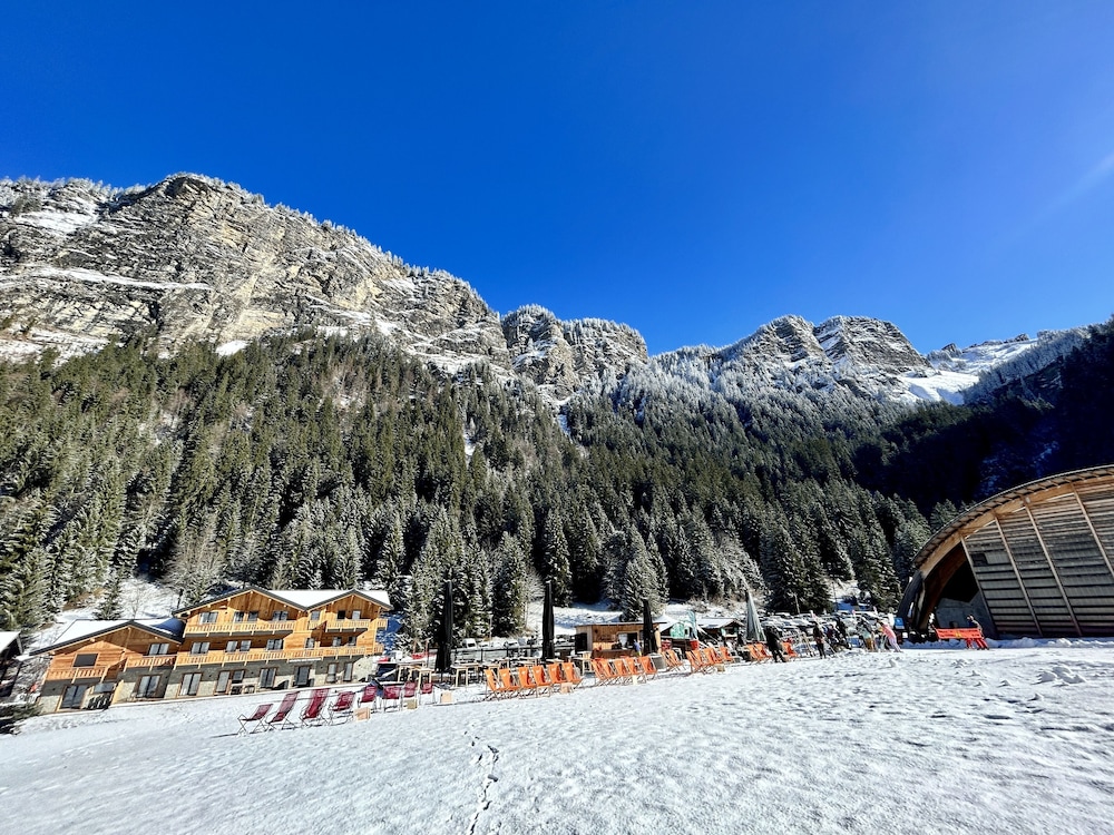 Hotel Les Prodains 40/50