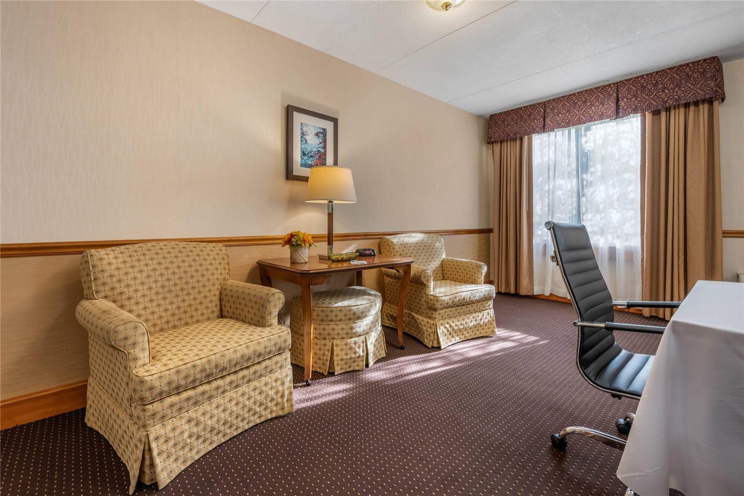 Clarion Hotel Conference Center On Lake Erie 24/43